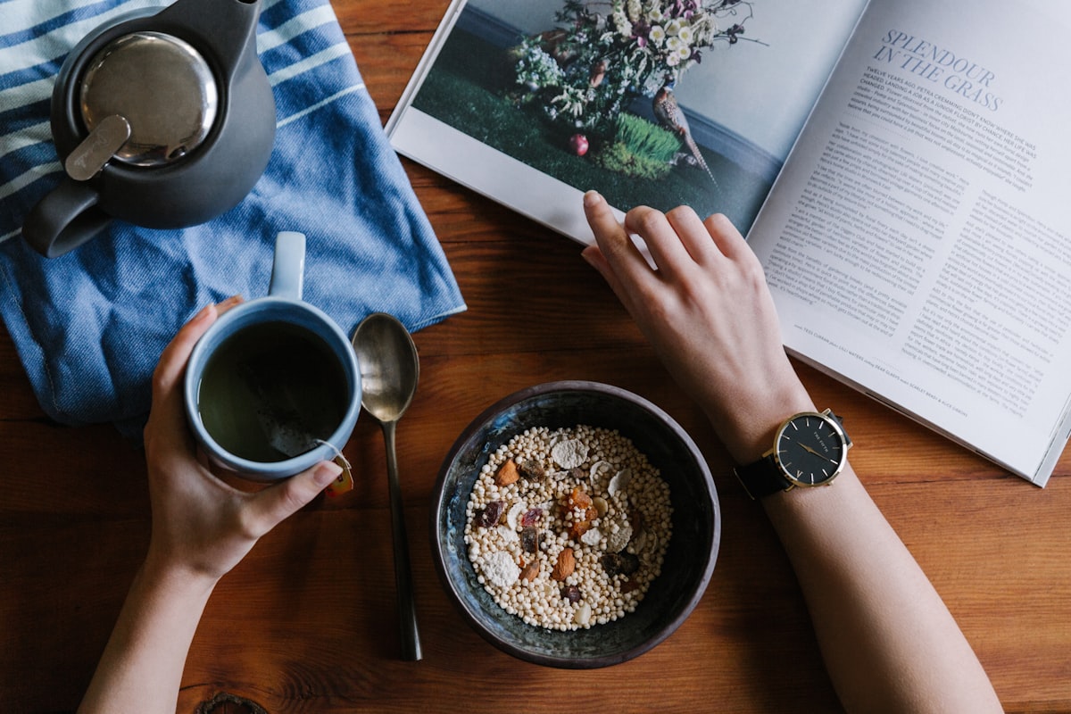 Sunrise and hydration in morning ritual